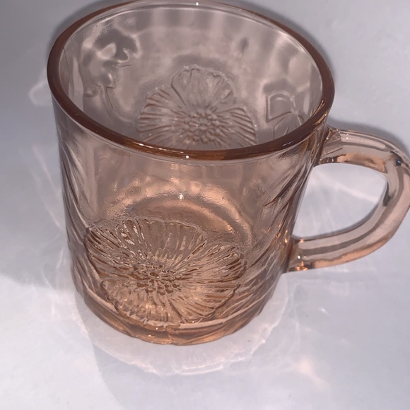 Vintage rose glass coffee cup - Picture 2 of 4